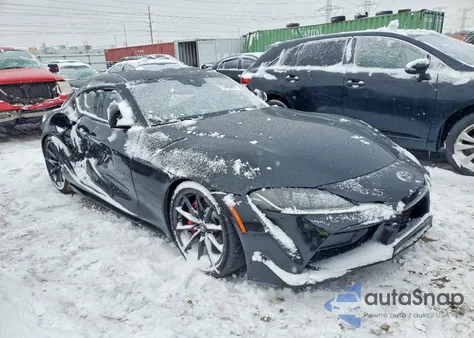 2021 Toyota Supra Base z USA, uszkodzony, nr VIN WZ1DB0C00MW037500